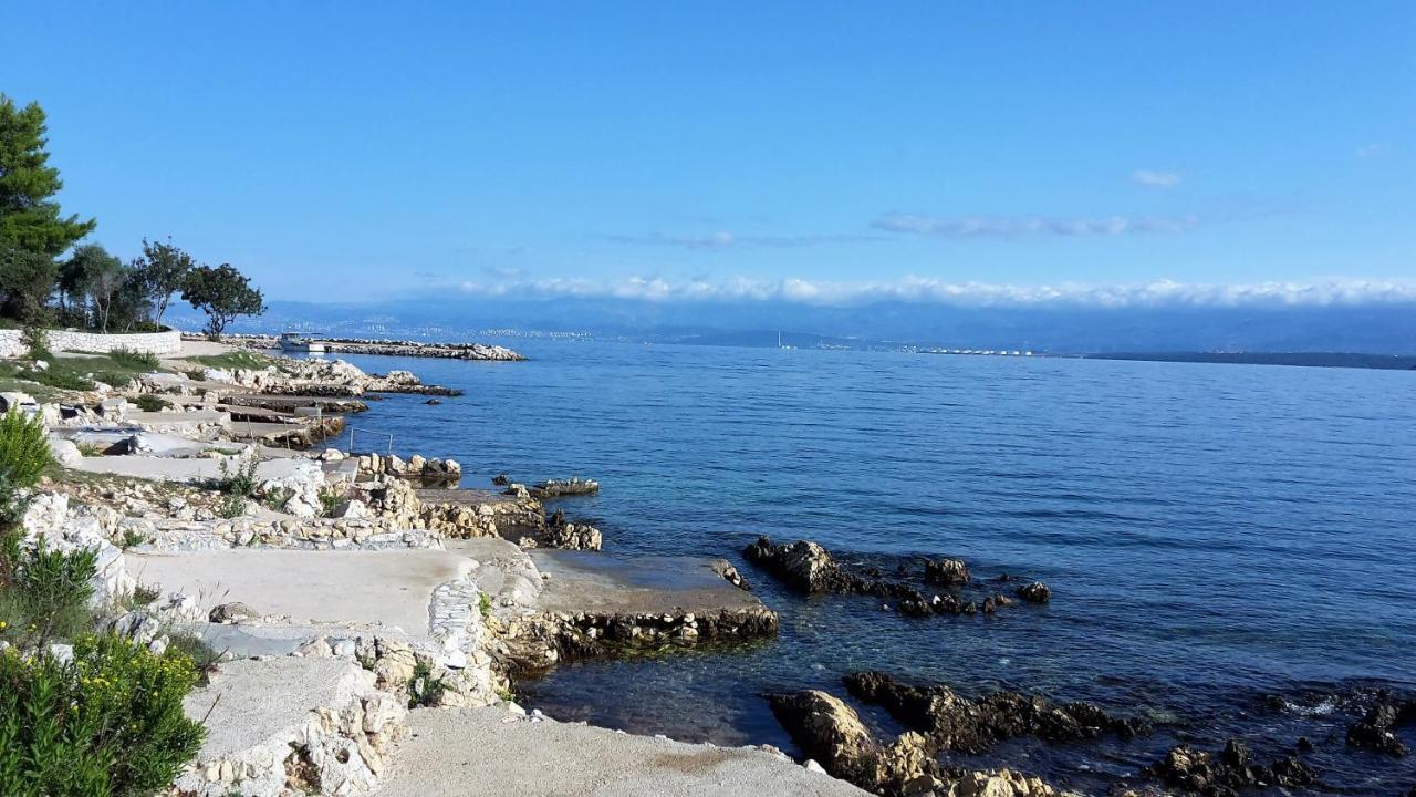 Vila Kraljica Malinska Εξωτερικό φωτογραφία
