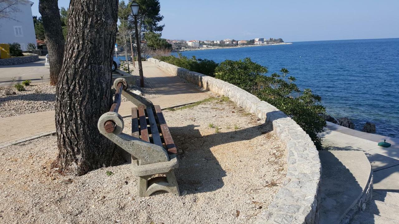 Vila Kraljica Malinska Εξωτερικό φωτογραφία